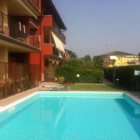 סירמיונה Residence Orchidea מראה חיצוני תמונה